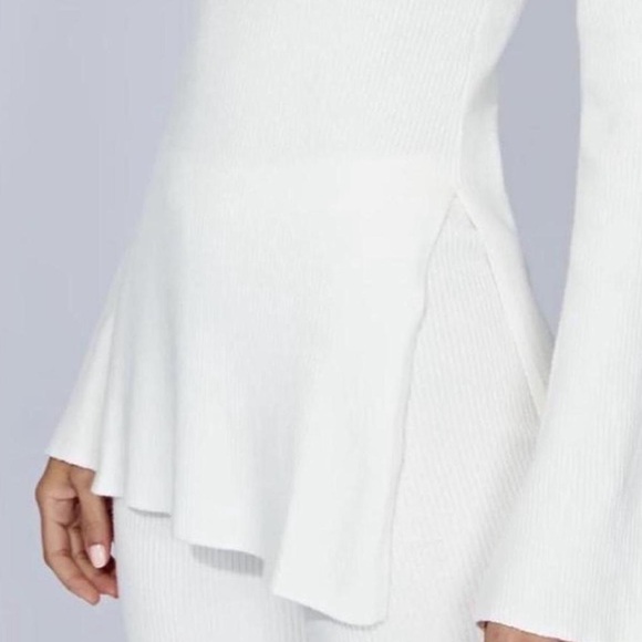 Meshki Elegant White Long Sleeve Dress - Picture 2 of 3